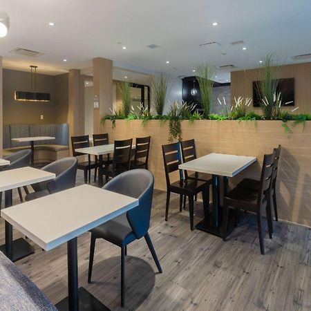 Microtel Inn & Suites By Wyndham Oyster Bay Ladysmith Eksteriør billede