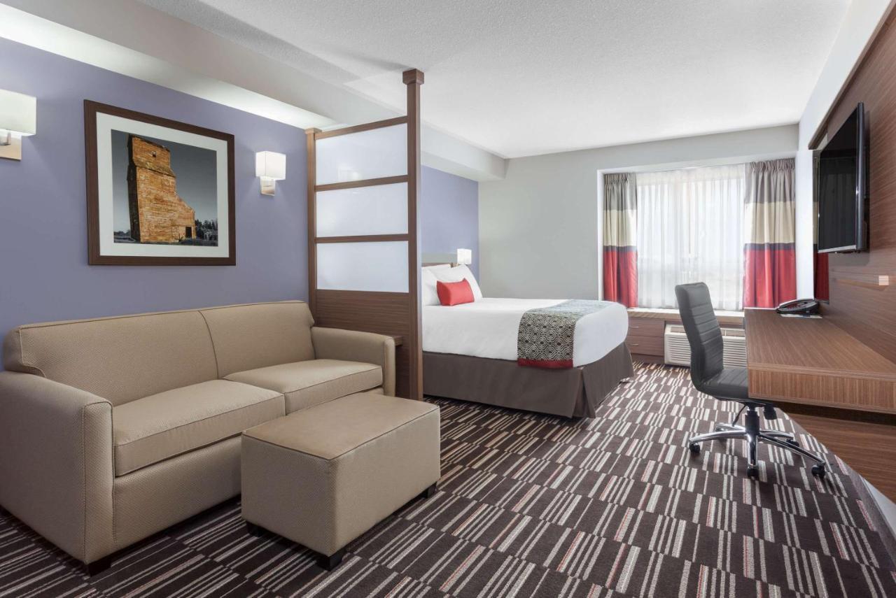Microtel Inn & Suites By Wyndham Oyster Bay Ladysmith Værelse billede